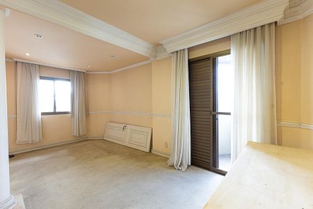 Apartamento à venda com 250m², 2 quartos e 3 vagas Apartamento à venda com 250m², 2 quartos e 3 vagasSuíte 2