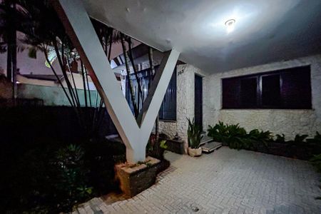 Casa à venda com 640m², 6 quartos e 1 vagaÁrea externa