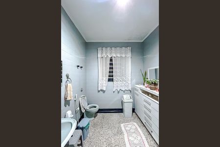 Casa à venda com 640m², 6 quartos e 1 vagaBanheiro