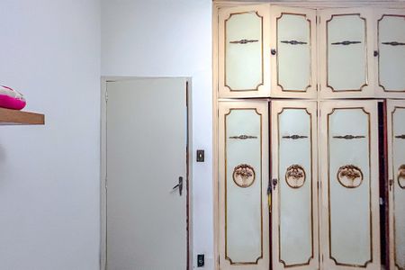 Casa à venda com 640m², 6 quartos e 1 vagaQuarto 1