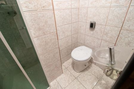 Apartamento para alugar com 53m², 2 quartos e 1 vaga Apartamento para alugar com 53m², 2 quartos e 1 vagaBanheiro