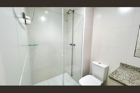 Apartamento para alugar com 68m², 2 quartos e 1 vaga Apartamento para alugar com 68m², 2 quartos e 1 vagaBanheiro da Suíte