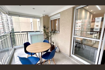 Apartamento para alugar com 68m², 2 quartos e 1 vaga Apartamento para alugar com 68m², 2 quartos e 1 vagaVaranda da Sala