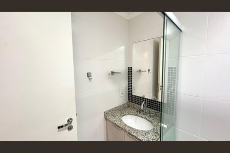 Apartamento para alugar com 68m², 2 quartos e 1 vaga Apartamento para alugar com 68m², 2 quartos e 1 vagaBanheiro 1