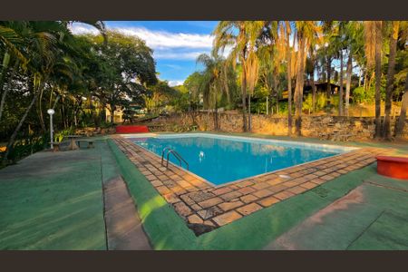 Casa de condomínio à venda com 400m², 4 quartos e 10 vagas Casa de condomínio à venda com 400m², 4 quartos e 10 vagasÁrea comum