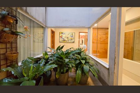 Casa de condomínio à venda com 400m², 4 quartos e 10 vagas Casa de condomínio à venda com 400m², 4 quartos e 10 vagasÁrea comum