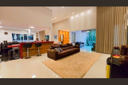 Sala de casa de condomínio à venda com 4 quartos, 400m² em Nacional, Belo Horizonte