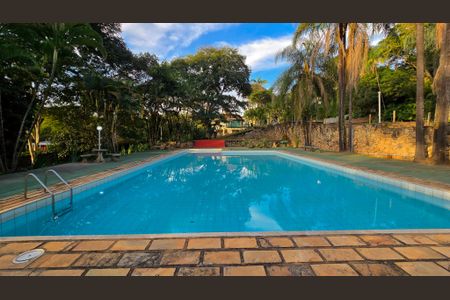 Casa de condomínio à venda com 400m², 4 quartos e 10 vagas Casa de condomínio à venda com 400m², 4 quartos e 10 vagasÁrea comum