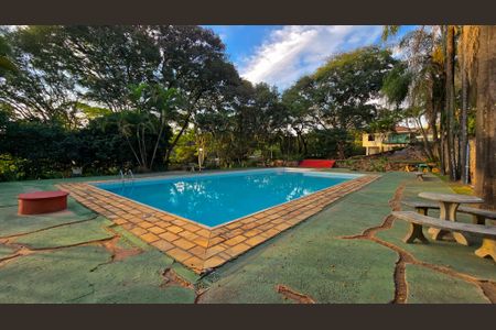 Casa de condomínio à venda com 400m², 4 quartos e 10 vagas Casa de condomínio à venda com 400m², 4 quartos e 10 vagasÁrea comum
