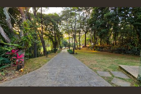 Casa de condomínio à venda com 400m², 4 quartos e 10 vagas Casa de condomínio à venda com 400m², 4 quartos e 10 vagasÁrea comum