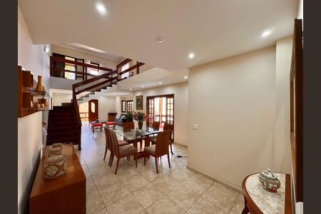 Casa de Condomínio à venda com 4 quartos, 400m² em Vargem Grande, Rio de Janeiro
