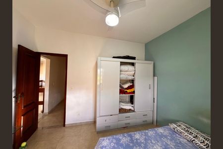 Casa de condomínio à venda com 400m², 4 quartos e 4 vagas Casa de condomínio à venda com 400m², 4 quartos e 4 vagasQuarto 2