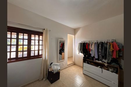 Casa de condomínio à venda com 400m², 4 quartos e 4 vagas Casa de condomínio à venda com 400m², 4 quartos e 4 vagasSuíte - Closet