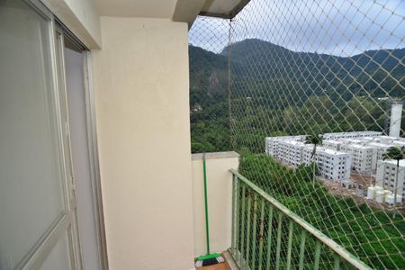 Apartamento à venda com 52m², 2 quartos e 1 vaga Apartamento à venda com 52m², 2 quartos e 1 vagaVaranda