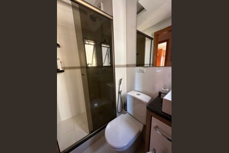 Apartamento para alugar com 55m², 2 quartos e 1 vaga Apartamento para alugar com 55m², 2 quartos e 1 vagaBanheiro
