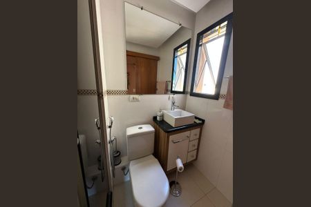 Apartamento para alugar com 55m², 2 quartos e 1 vaga Apartamento para alugar com 55m², 2 quartos e 1 vagaBanheiro