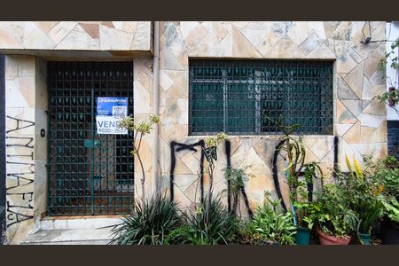 Casa à venda com 140m², 4 quartos e sem vagaFachada + Plaquinha