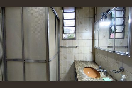 Casa à venda com 140m², 4 quartos e sem vagaBanheiro