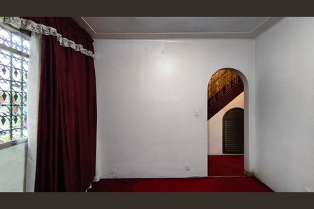 Casa à venda com 140m², 4 quartos e sem vagaSala