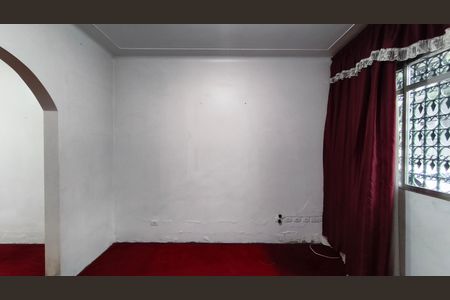 Casa à venda com 140m², 4 quartos e sem vagaSala