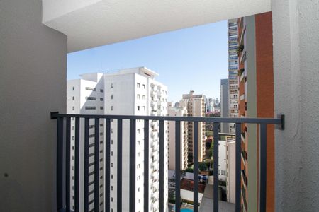 Varanda de kitnet/studio para alugar com 1 quarto, 26m² em Pinheiros, São Paulo