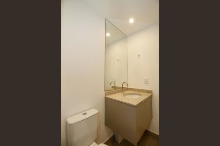 Apartamento para alugar com 26m², 1 quarto e sem vaga Apartamento para alugar com 26m², 1 quarto e sem vagaBanheiro da Suíte