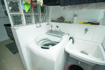 Apartamento à venda com 83m², 2 quartos e 1 vagaÁrea de Serviço