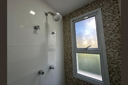 Apartamento para alugar com 72m², 2 quartos e 2 vagas Apartamento para alugar com 72m², 2 quartos e 2 vagasBanheiro