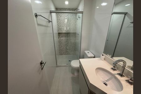 Apartamento para alugar com 72m², 2 quartos e 2 vagas Apartamento para alugar com 72m², 2 quartos e 2 vagasBanheiro da Suíte