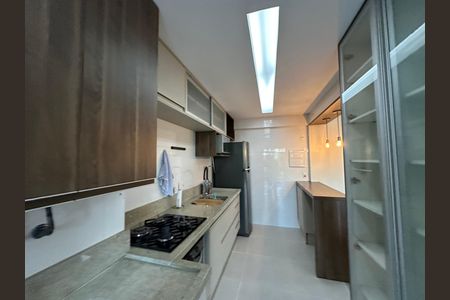 Apartamento para alugar com 72m², 2 quartos e 2 vagas Apartamento para alugar com 72m², 2 quartos e 2 vagasCozinha