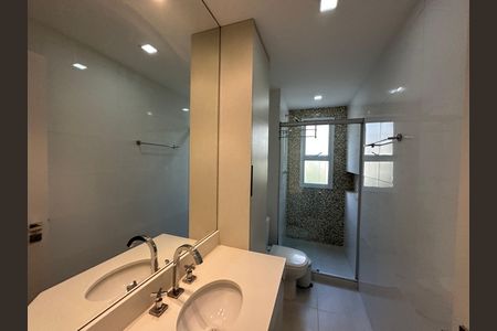 Apartamento para alugar com 72m², 2 quartos e 2 vagas Apartamento para alugar com 72m², 2 quartos e 2 vagasBanheiro