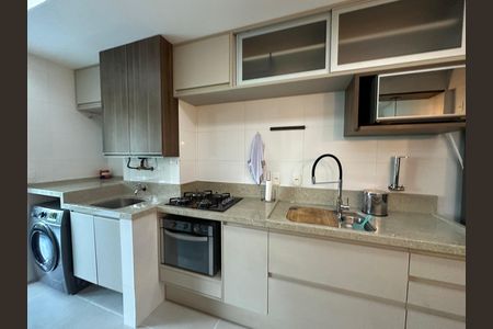 Apartamento para alugar com 72m², 2 quartos e 2 vagas Apartamento para alugar com 72m², 2 quartos e 2 vagasCozinha