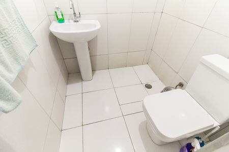 Apartamento para alugar com 56m², 2 quartos e sem vaga Apartamento para alugar com 56m², 2 quartos e sem vagaBanheiro
