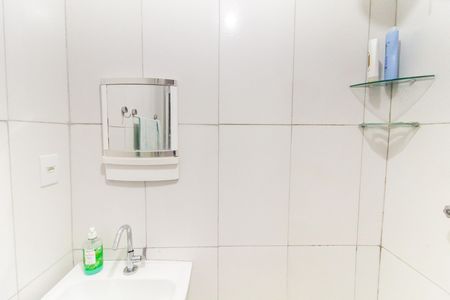 Apartamento para alugar com 56m², 2 quartos e sem vaga Apartamento para alugar com 56m², 2 quartos e sem vagaBanheiro