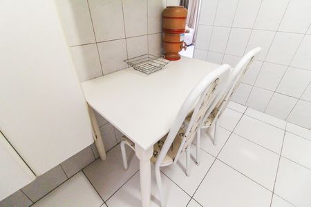 Apartamento para alugar com 56m², 2 quartos e sem vaga Apartamento para alugar com 56m², 2 quartos e sem vagaCozinha