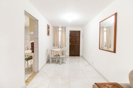 Sala de apartamento para alugar com 2 quartos, 56m² em Conjunto Residencial José Bonifácio, São Paulo