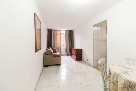 Sala de apartamento para alugar com 2 quartos, 56m² em Conjunto Residencial José Bonifácio, São Paulo