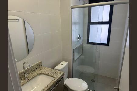 Banheiro de apartamento para alugar com 2 quartos, 68m² em Jardim Sul, Uberlândia