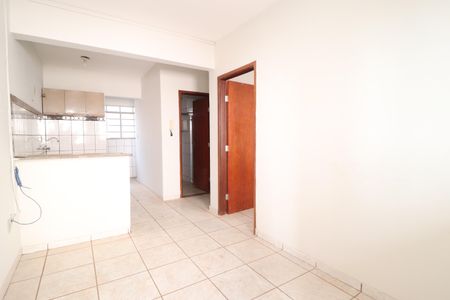 Sala de apartamento para alugar com 2 quartos, 47m² em Patrimônio, Uberlândia