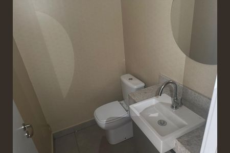 Apartamento para alugar com 130m², 3 quartos e 2 vagas Apartamento para alugar com 130m², 3 quartos e 2 vagasBanheiro 2