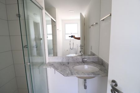 Apartamento para alugar com 108m², 3 quartos e 2 vagasBanheiro do Quarto 1