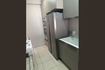 Cozinha de apartamento para alugar com 3 quartos, 108m² em Jardim Karaíba, Uberlândia