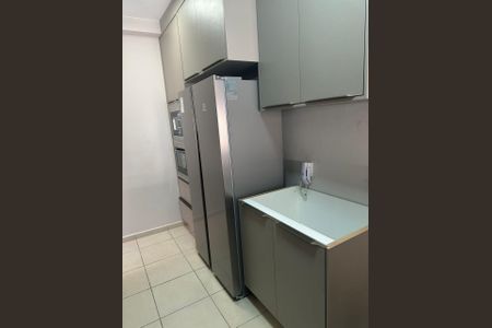 Cozinha de apartamento para alugar com 3 quartos, 108m² em Jardim Karaíba, Uberlândia