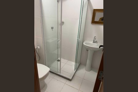 Apartamento para alugar com 70m², 2 quartos e 1 vaga Apartamento para alugar com 70m², 2 quartos e 1 vagaBanheiro