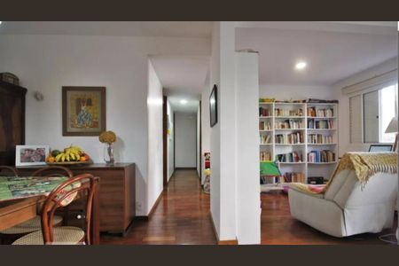 Apartamento à venda com 94m², 4 quartos e 2 vagasFoto 03