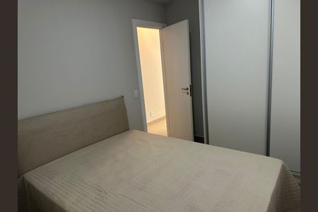 Quarto de apartamento para alugar com 3 quartos, 108m² em Jardim Karaíba, Uberlândia