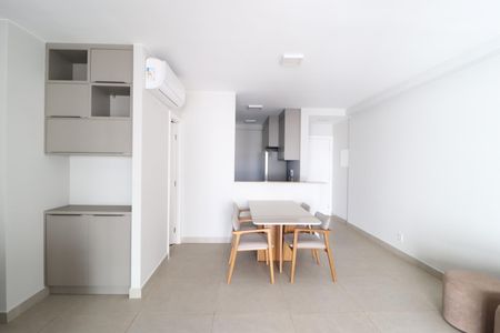 Sala de apartamento para alugar com 3 quartos, 108m² em Jardim Karaíba, Uberlândia