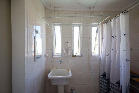Banheiro da suíte de casa à venda com 2 quartos, 29m² em Vila Santana, São Paulo