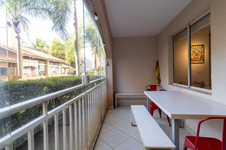 Apartamento para alugar com 58m², 2 quartos e 1 vaga Apartamento para alugar com 58m², 2 quartos e 1 vagaVaranda