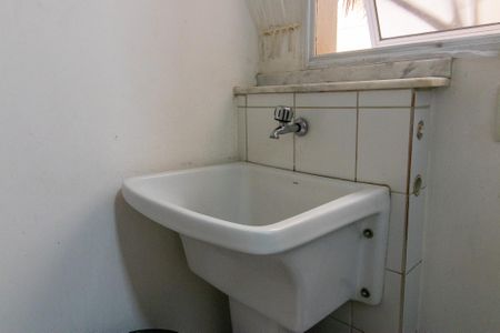 Apartamento para alugar com 58m², 2 quartos e 1 vaga Apartamento para alugar com 58m², 2 quartos e 1 vagaCozinha e Área de Serviço